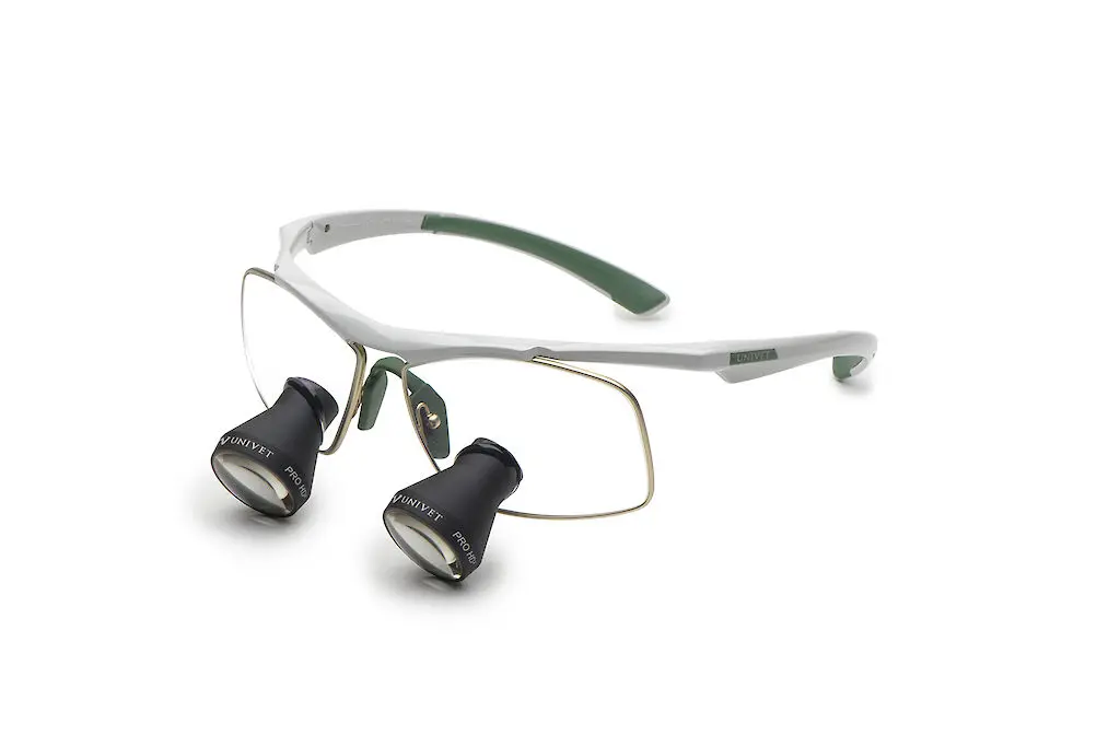 techne_white-green_prohd2.1024x0.webp
